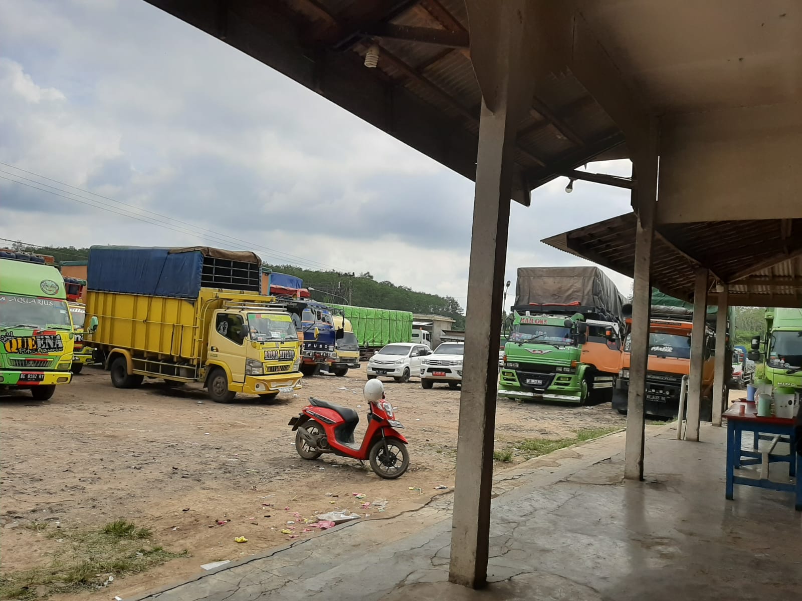 UJI PETIK RUMAH MAKAN MAGELANG